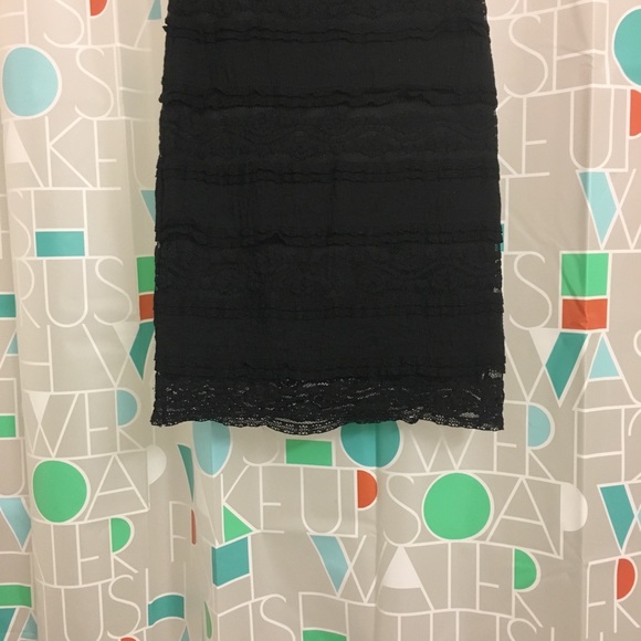 Black Lace Pencil Skirt - Picture 2 of 4